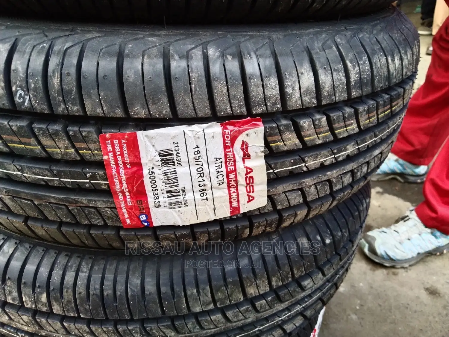 185/70 R 13 Lassa Tyres Bmade in Turkey.