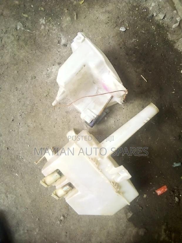Wash Bottle for Nissan X-Trail Old Model. - thumbnail 3