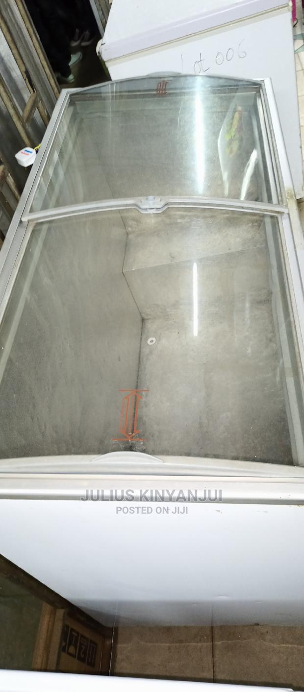 400 Litres Freezer - thumbnail 3