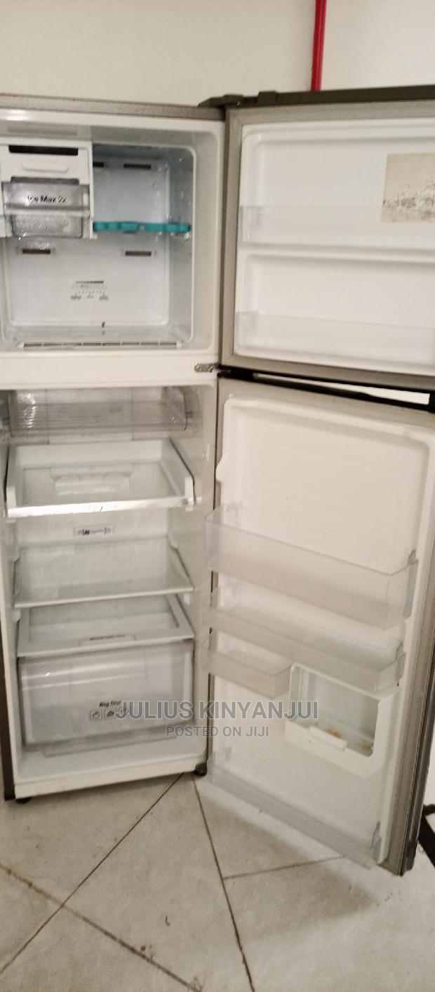 Samsung Fridge - thumbnail 3