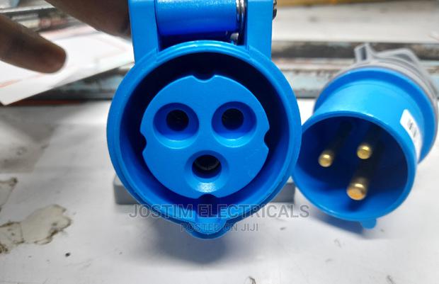32A Industrial Socket - thumbnail 2