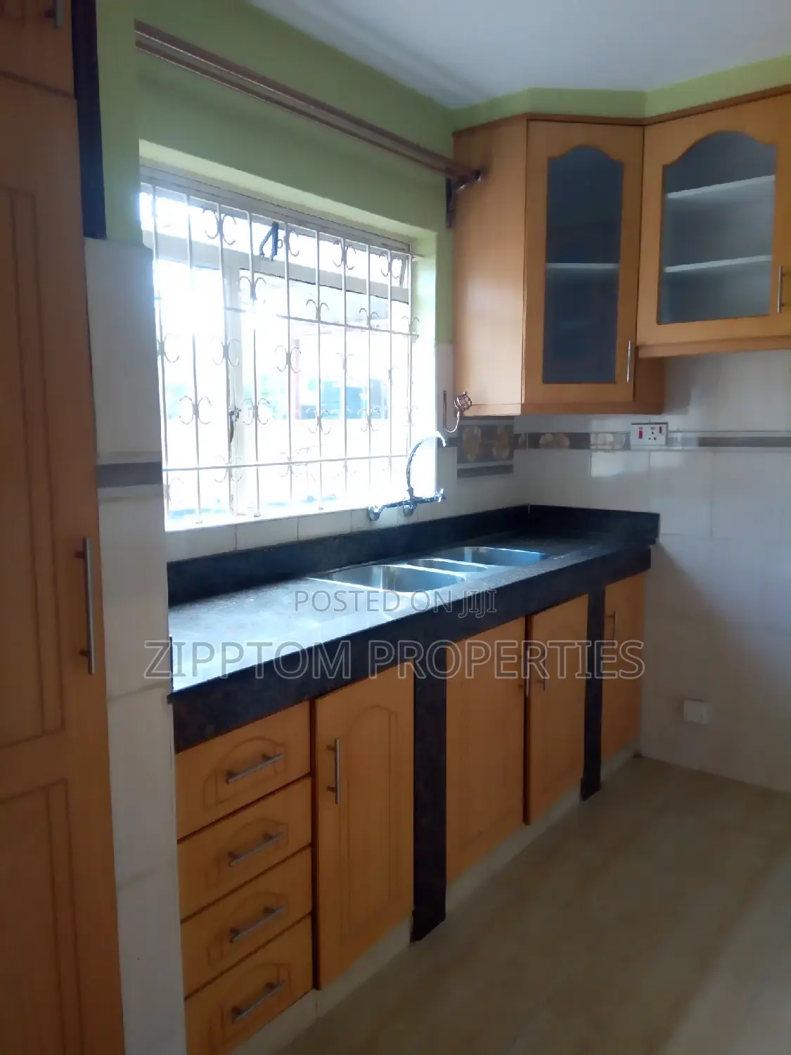 3bdrm Maisonette in Nairobi West for Rent
