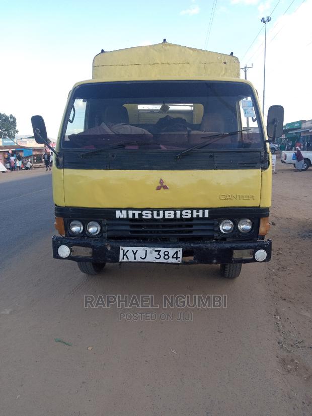Mitsubishi Canter Machakos 1989 Beige - main view