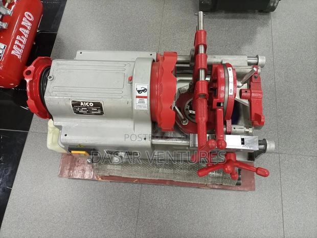 Pipe Threading Machine