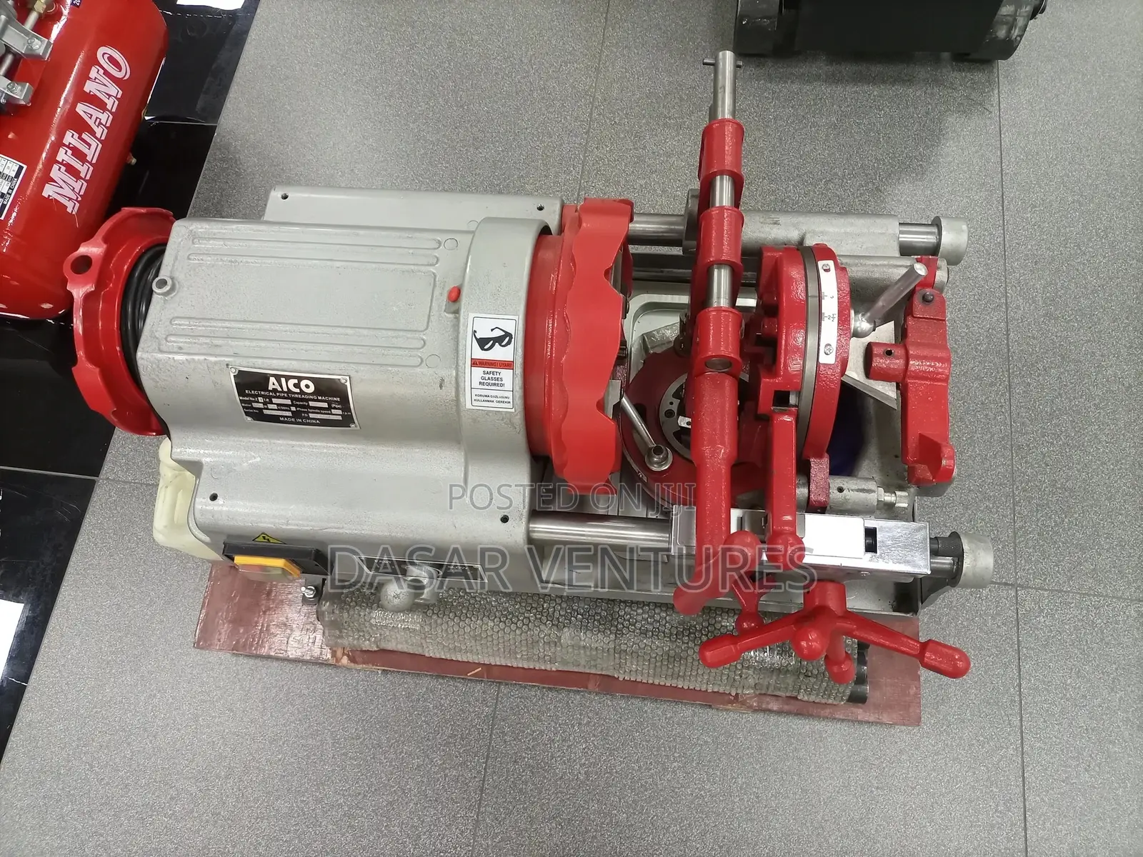 Pipe Threading Machine