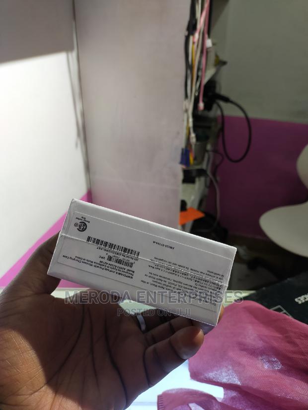 Original Apple Airpods - thumbnail 2