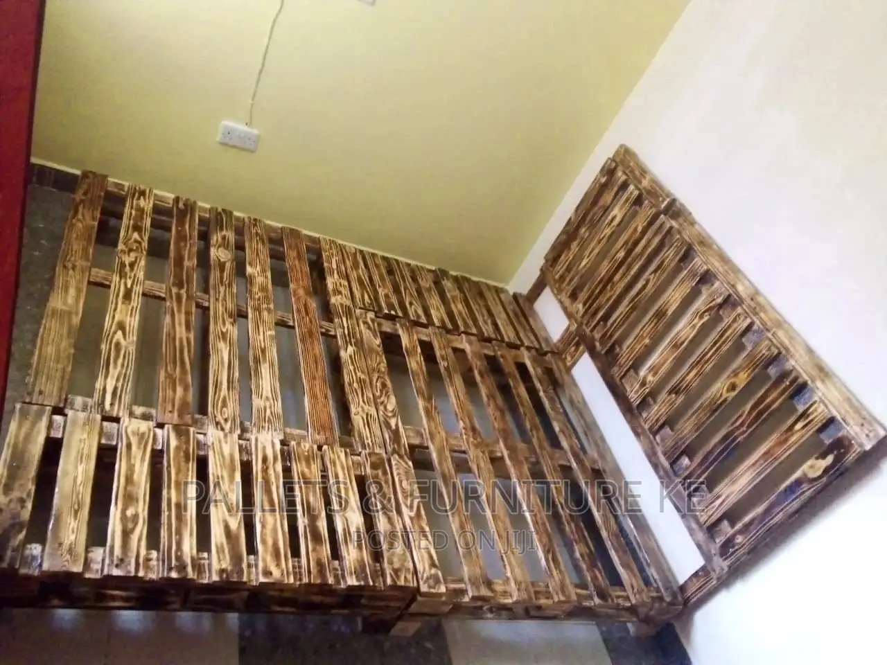 5 by 6 Pallet Bed