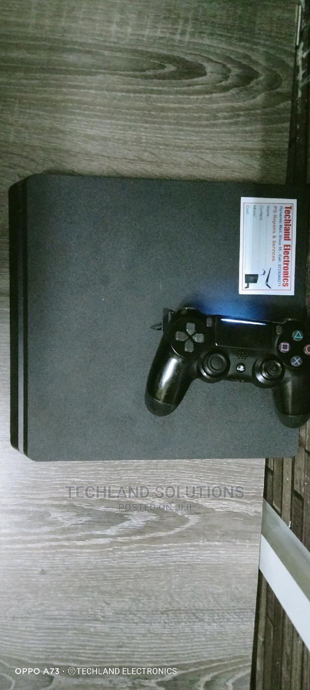 Black Ps4 Used - main view