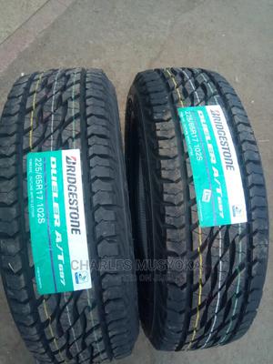 225/65 R 17 Bridgestone At - thumbnail 2