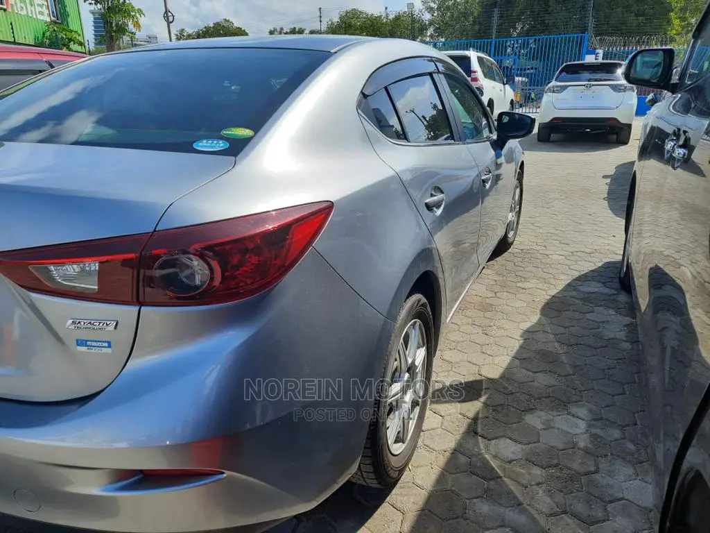 Mazda Axela 2015 Silver