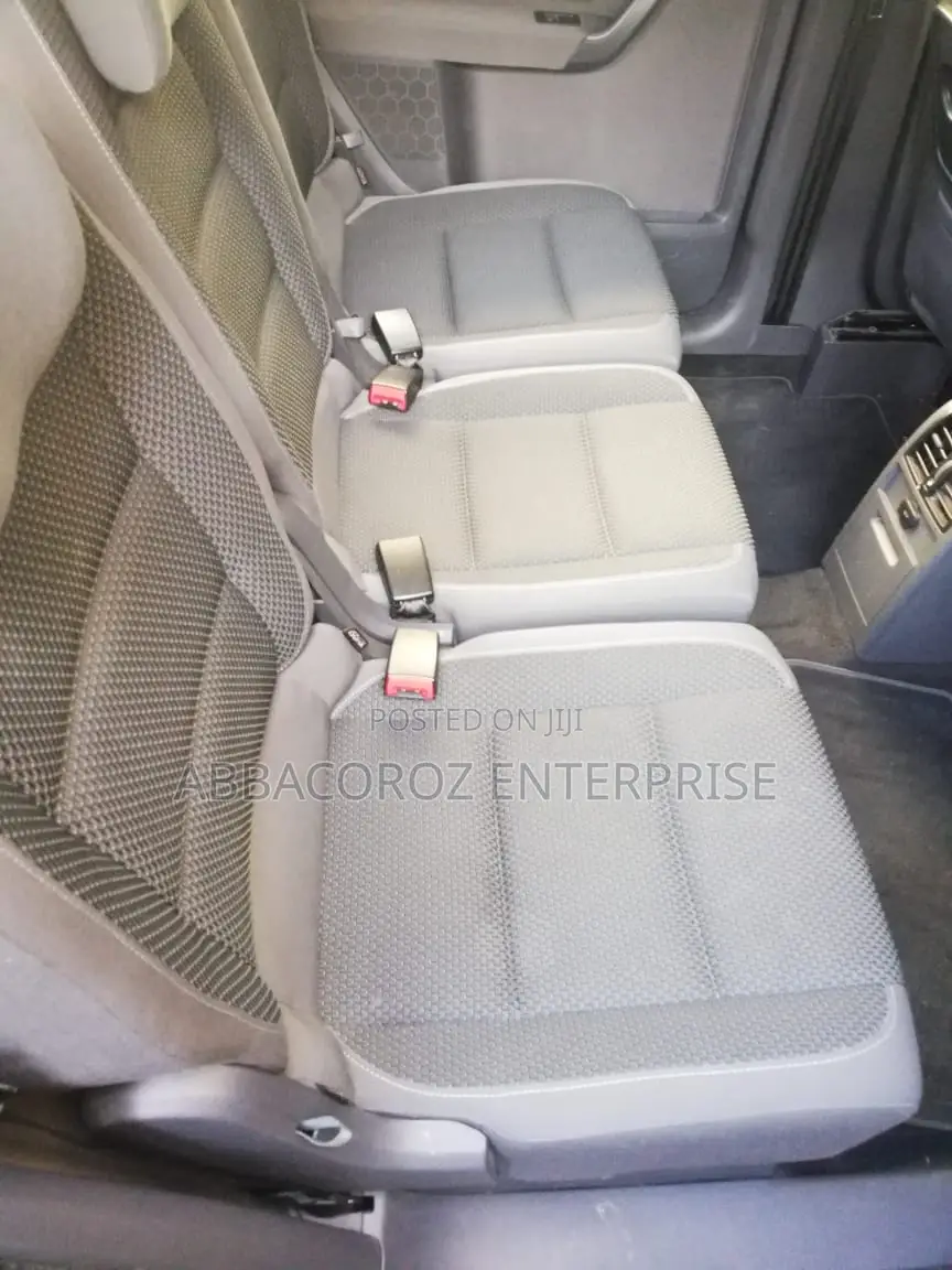 Volkswagen Touran 2015 Blue