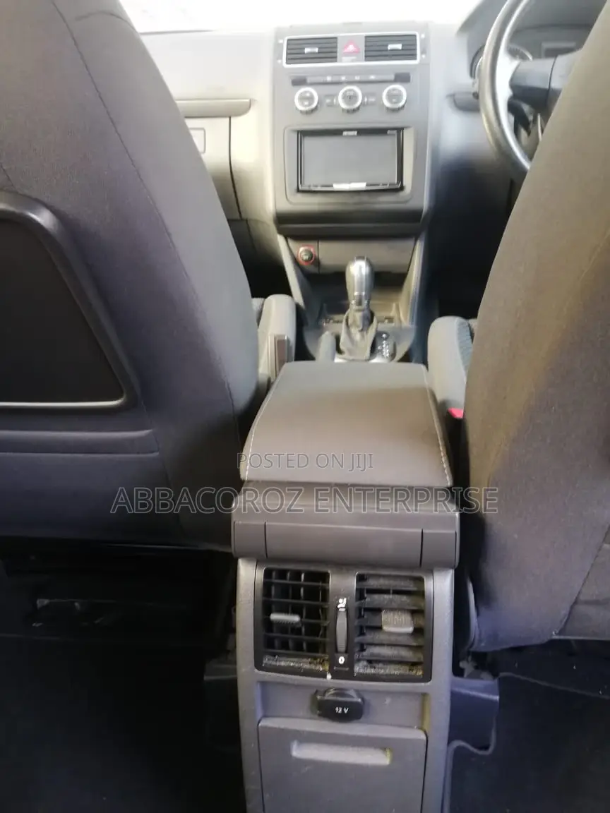 Volkswagen Touran 2015 Blue