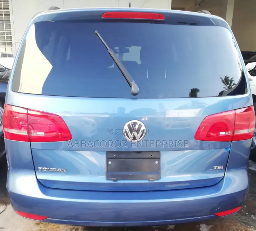 Volkswagen Touran 2015 Blue