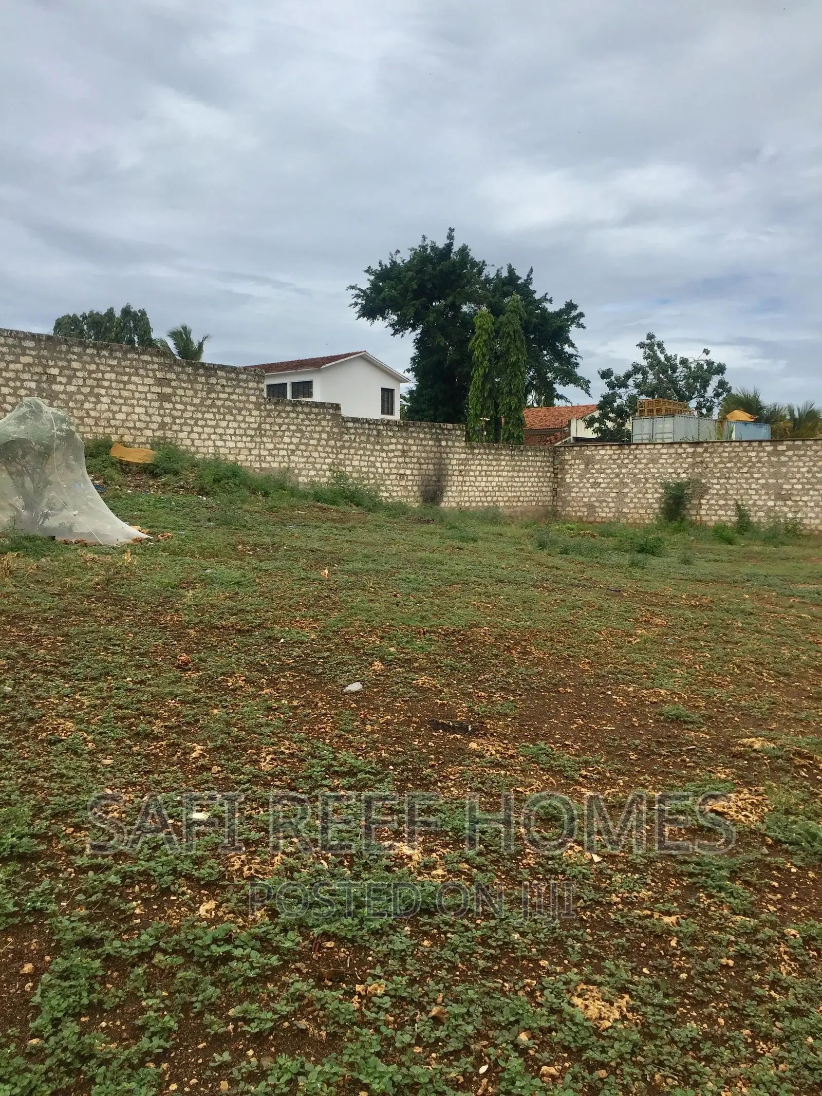 1/4( Quarter) Plot in Nyali for Sale