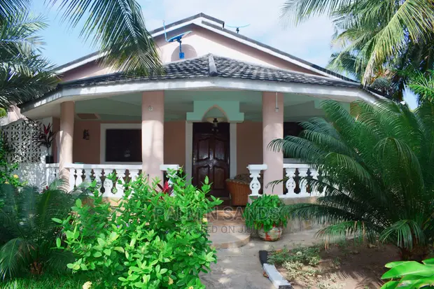 Furnished 3bdrm Bungalow in Palm Tree, Ukunda for sale