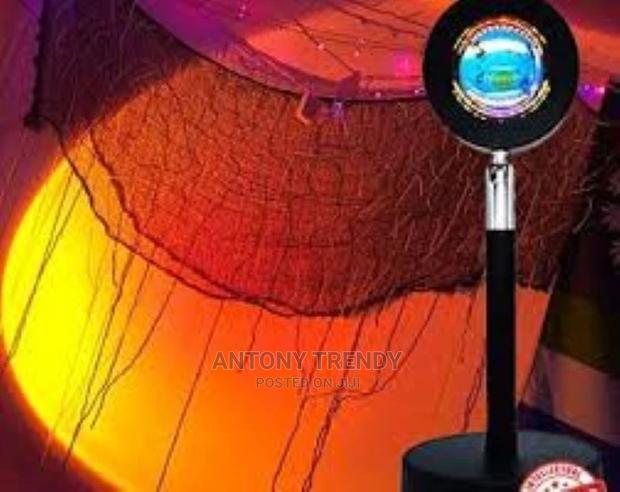 2021 New Arrivals Modern Photography Colorful USB Floor Suns