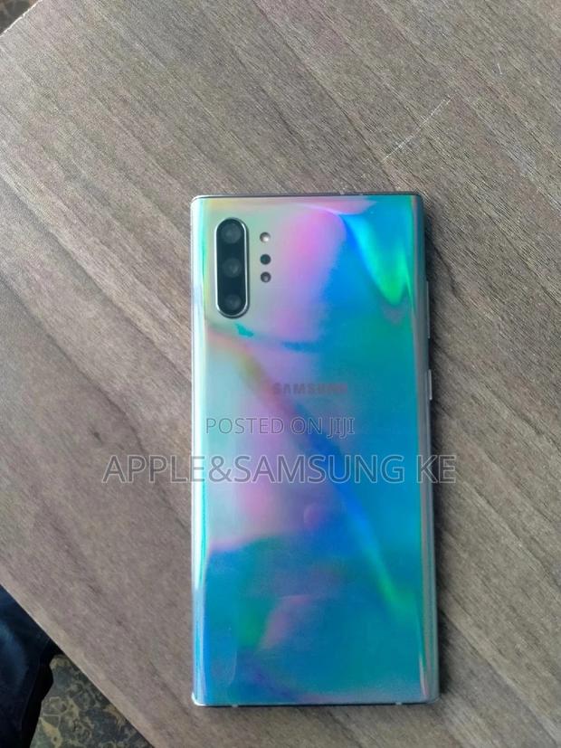 Samsung Galaxy Note 10 Plus 256 GB Blue - main view