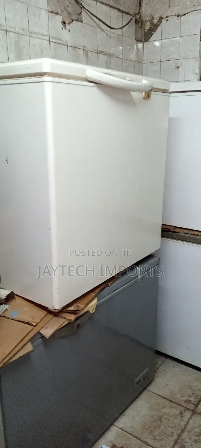 Closed Deep Freezers