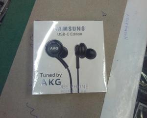 Samsung Type C Wired Earphones - thumbnail 2