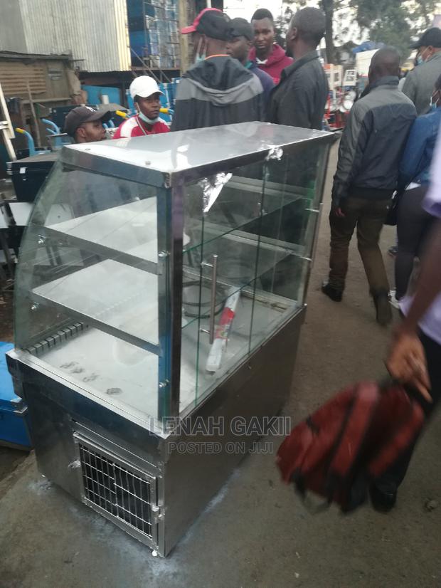 Cake Display - thumbnail 4