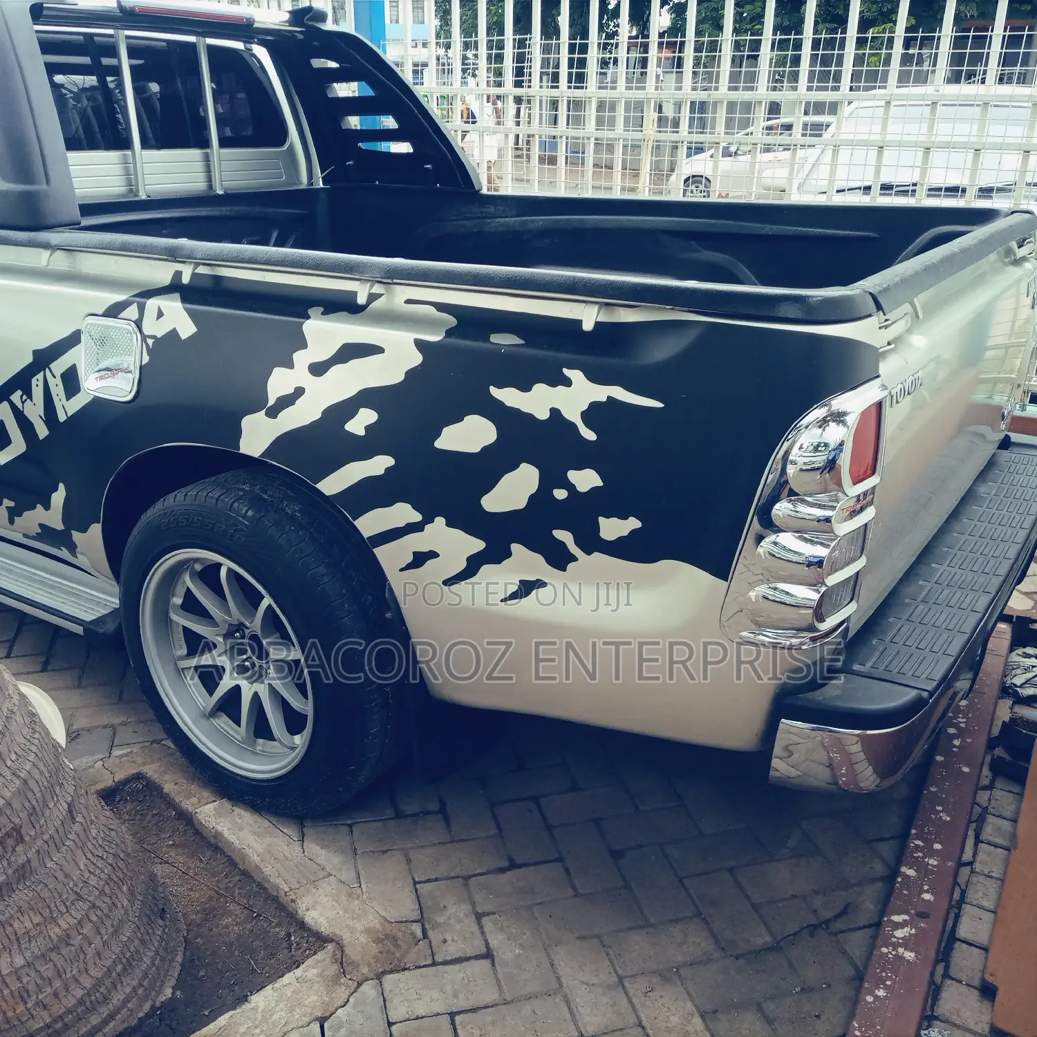 Toyota Hilux SR 4x4 2015 Silver