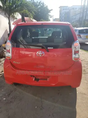 Toyota Passo 2015 Red