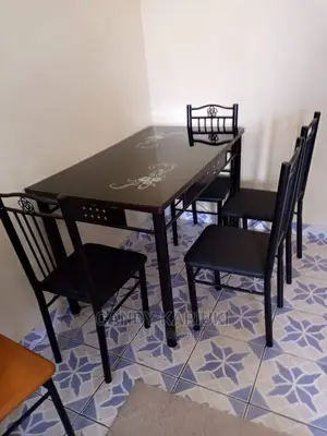 4 Seater Dining Table Set