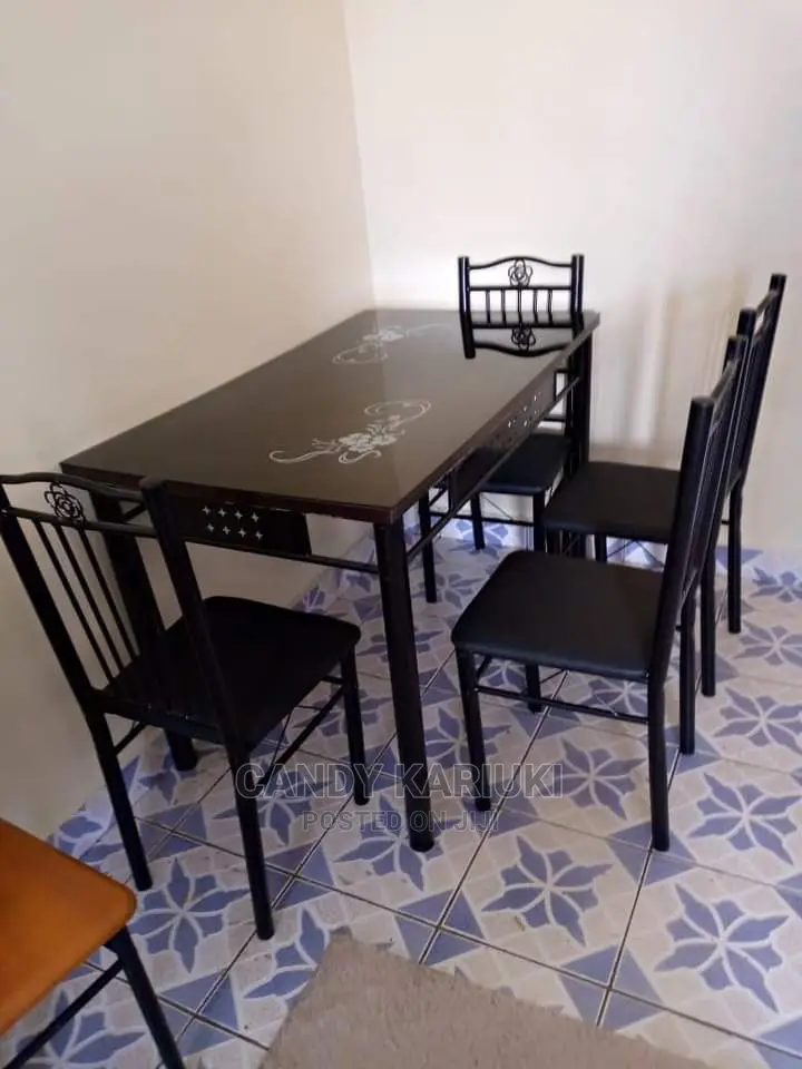 4 Seater Dining Table Set