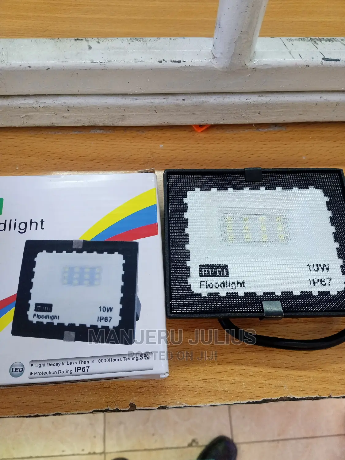 10 Watts Min Flood Light