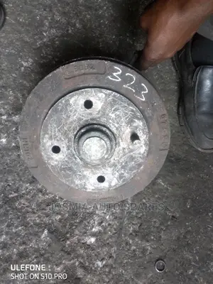 Mazda 323 Rea Hub