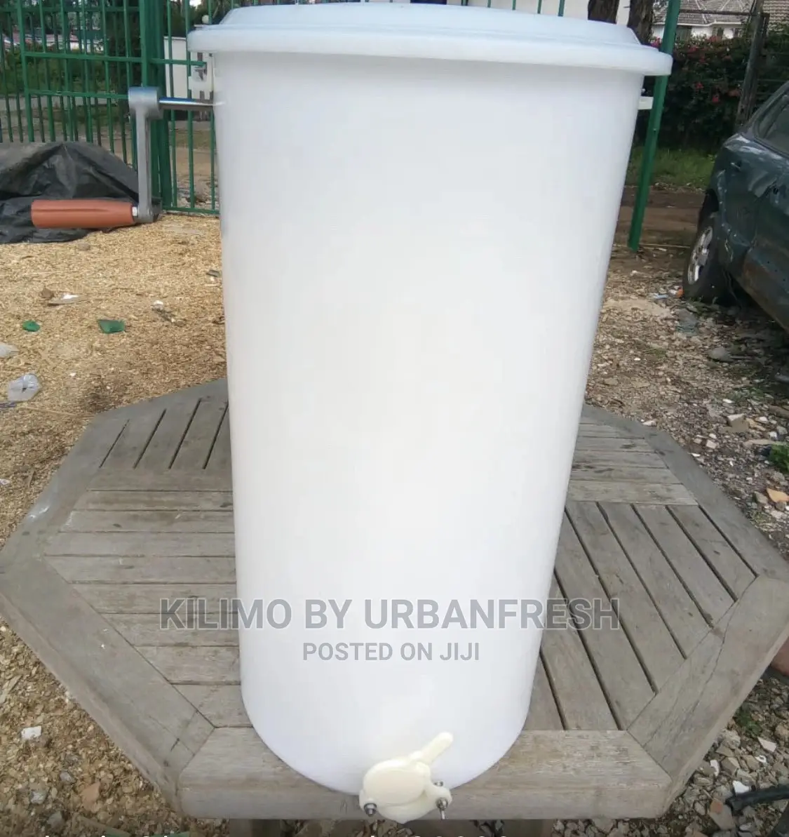 Plastic 2/4 Honey Extractor.