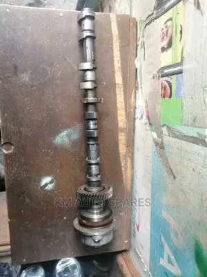 Toyota 2UZ Engine Camshaft.