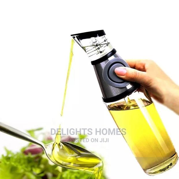 Oil Dispenser - main view
