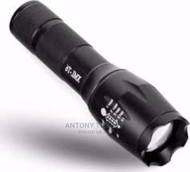 Its in It Original Package Professional CREE XML-T6 LED Fla - main view