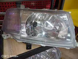 Head Light Probox, Succeed
