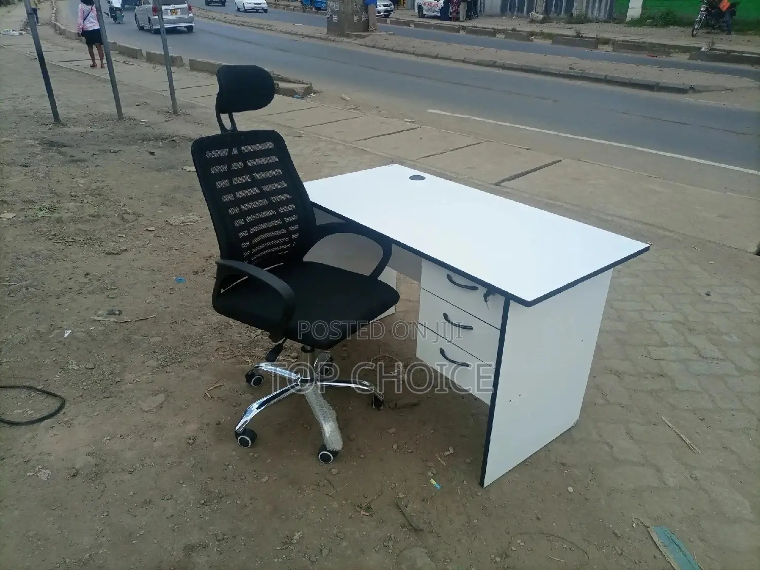 White Study Desk and Chair