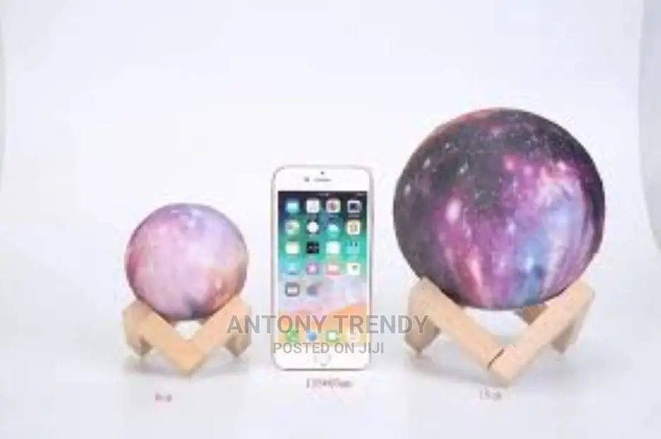 New Arrival the Original 16 Colors Moon Lamp
