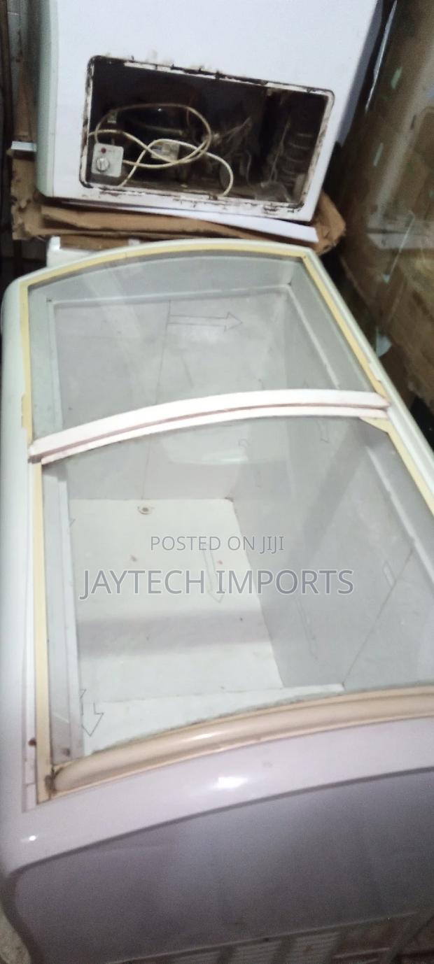 Display Freezer - thumbnail 2
