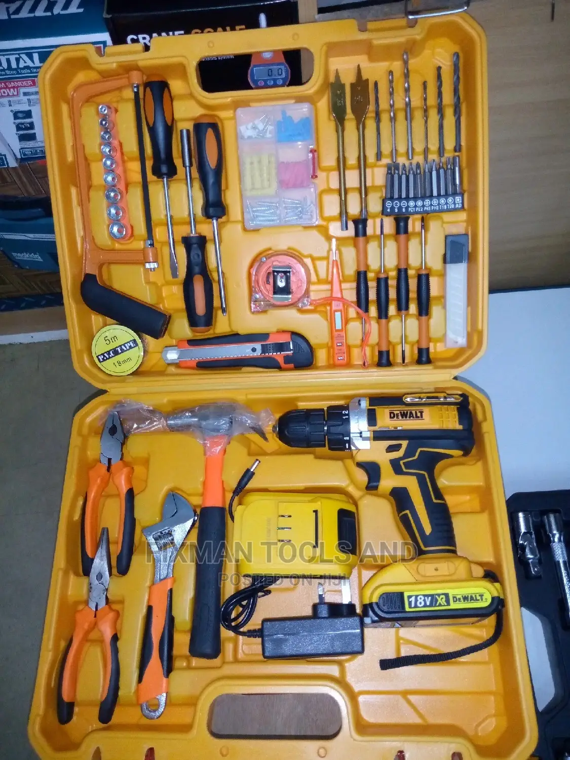 Dewalt 18 Volts Cordless Drill , Two Batteries Tools Set