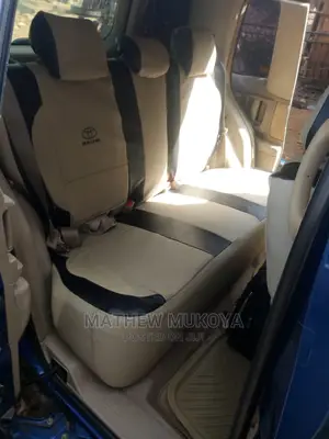 Toyotta Raum Car Seat Covers