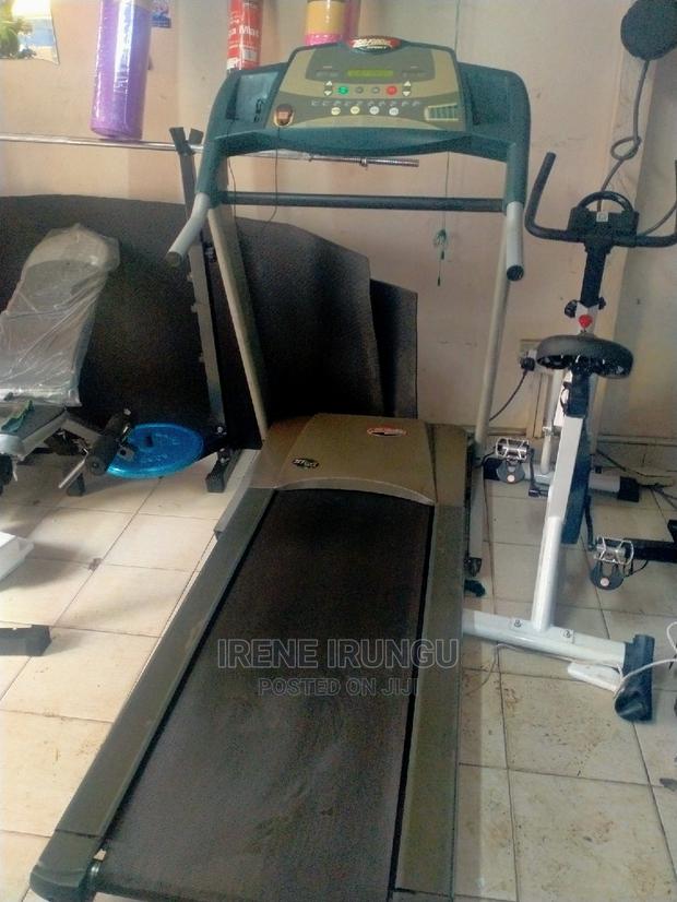 Lifefitness Treadmill - main view