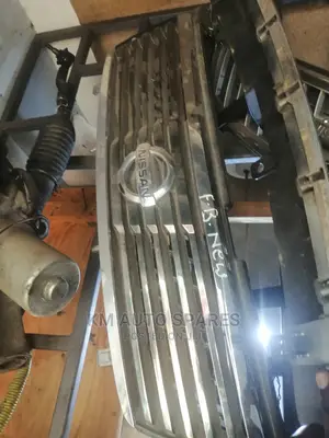 Nissan Bluebird Sylphy Grill.