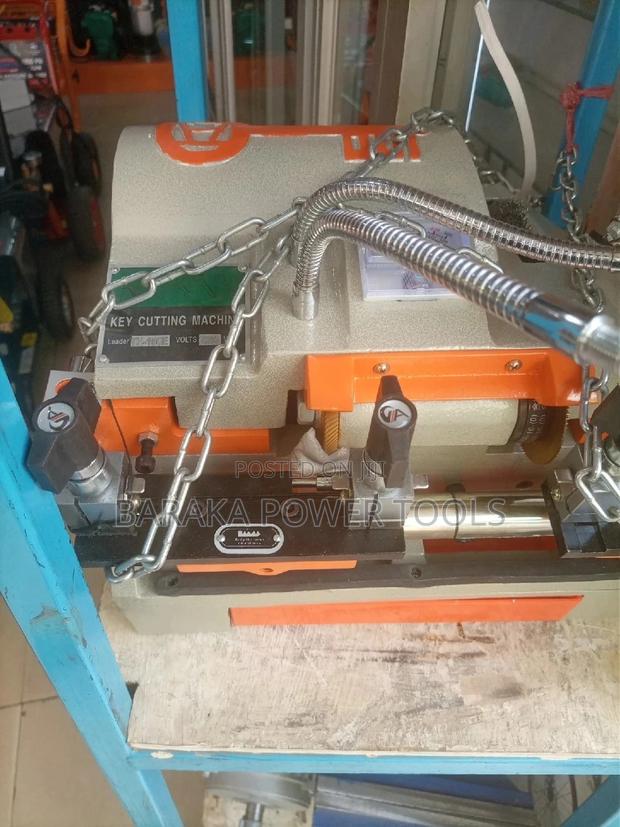 Key Cutting Machine - main view