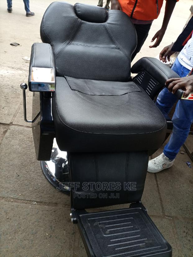 Black Jumbo Barber Chair