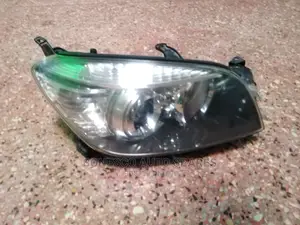Rav4 Ac31 Right Xenon Headlight