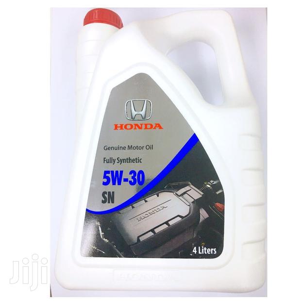 Honda Genuine Engine Oil - main view