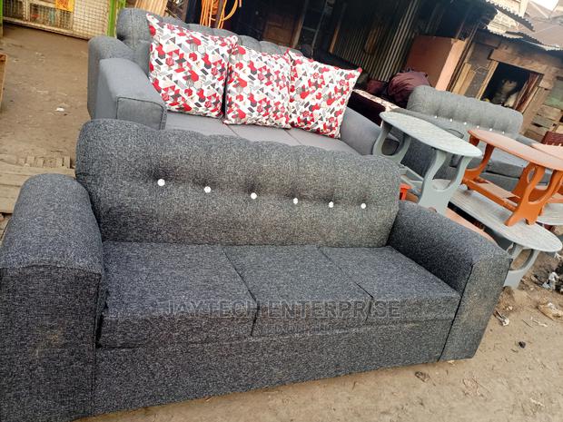 New 3 Seater Sofa - thumbnail 3