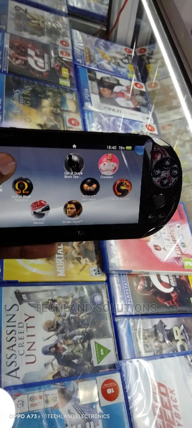Play Station Vita With 10 Games