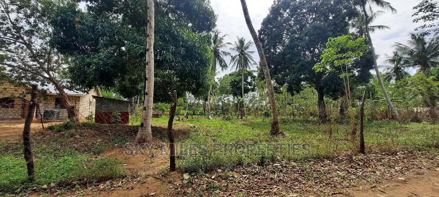 Half Acre Land on Sale at Bomani