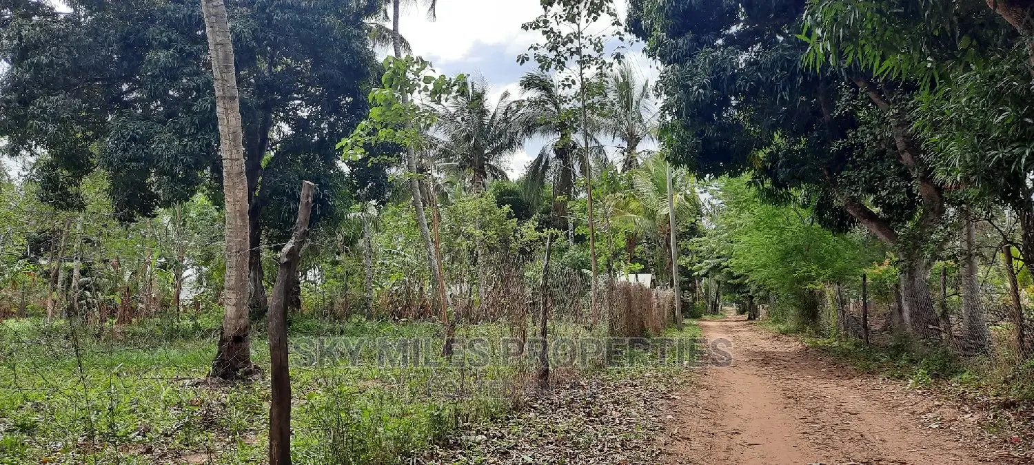 Half Acre Land on Sale at Bomani